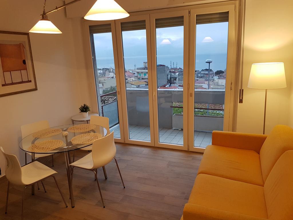 Vista Sullo Stretto Apartment Реджо ди Калабрия Екстериор снимка